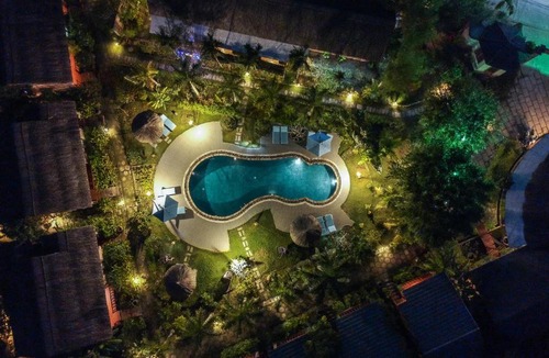 Ong Lang Hotel | Cottage Village