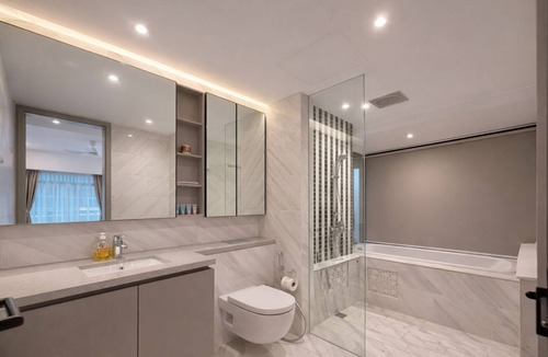 Golden Triangle Apartment | Cozy 1-bedroom apartment in beautiful Kuala Lumpur with AC and gym access