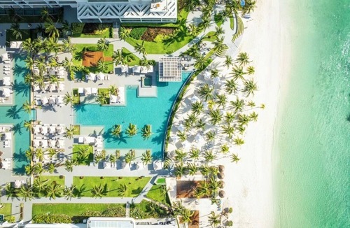 Playa Mujeres Condo | Cozy 1-bedroom condo in adorable Cancun with AC and fitness room