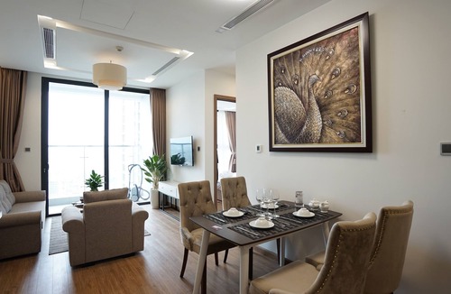 Ngoc Khanh Apartment | Cozy 1-bedroom with WiFi and AC in Vinhomes Metropolis Hà Nội