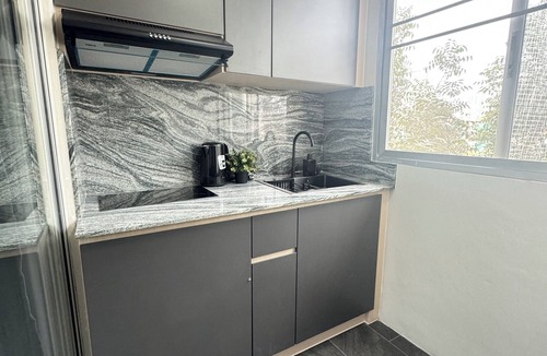 Ratchadaphisek Apartment | Cozy 1BD at CBD, Central Rama 9, Jodd Fairs, Free Hi-Speed Wifi, kid-friendly