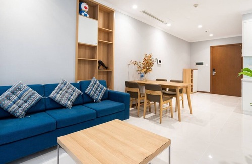 Hang Xanh Condo | Cozy 2-bedroom condo in fantastic Thành phố Hồ Chí Minh with AC