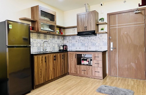 Hon Gai Apartment | Cozy 2-bedroom apartment in fabulous Hạ Long with WiFi, AC, fitness room