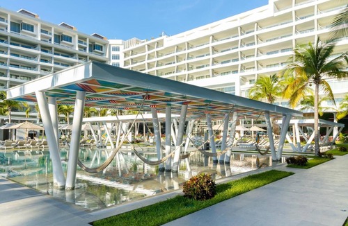 Playa Mujeres Condo | Cozy 2-bedroom condo with AC in cool Cancún neighborhood