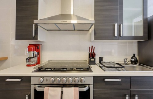 Colonia Cuauhtemoc Apartment | Cozy 2BR Apartment Steps from Reforma.
