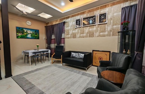 Geching Hilir House | Cozy 4BR Homestay Near KLIA & SIC