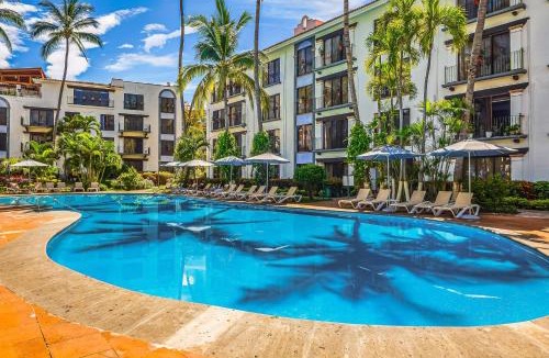 North Hotel Zone House | Cozy apartment w/balcony, pool views, free Wifi