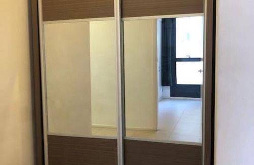 Mont Kiara Apartment | Cozy Arcoris Mont Kiara with 2 Queen Beds