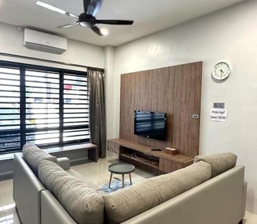 Kuantan House | Cozy Double-storey House 4R4BR
