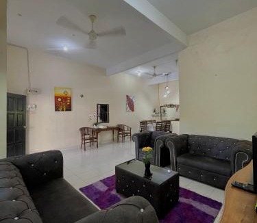 Kampung Telaga Batin Apartment | Cozy Family Stay Near Beach, Airport & Stadium