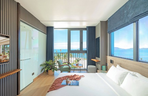 Nha Trang Apartment | Cozy Front Beach House wid Private Beach