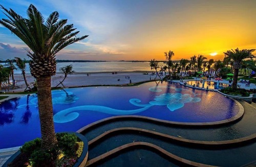 Central District Apartment | Cozy home country garden danga bay