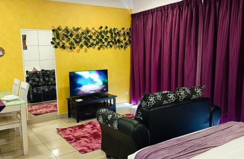 Shah Alam Apartment | Cozy Homestay at Trefoil SETIA Alam