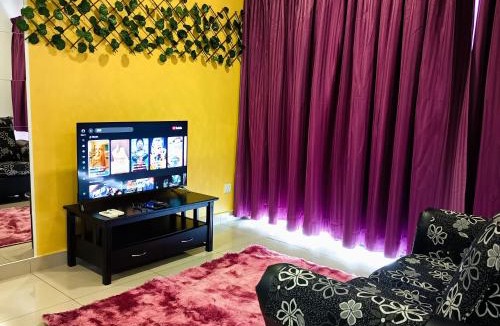 Shah Alam Apartment | Cozy Homestay at Trefoil SETIA Alam