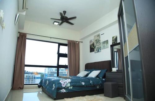 Cyberjaya Apartment | Cozy Hyve Soho Sky View Studio Wi-Fi Netflix Parking 116