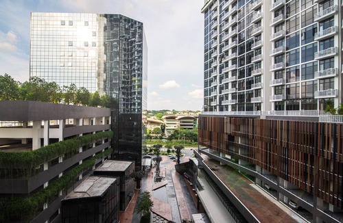 Cyberjaya Condo | Cozy Minimalist 1BR Studio with Private Parking