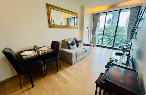 Thonglor Apartment | Cozy Spacious Garden-View 1BR 700m BTS ThongLo, Sukhumvit49, Samitivej, 500mbps wifi