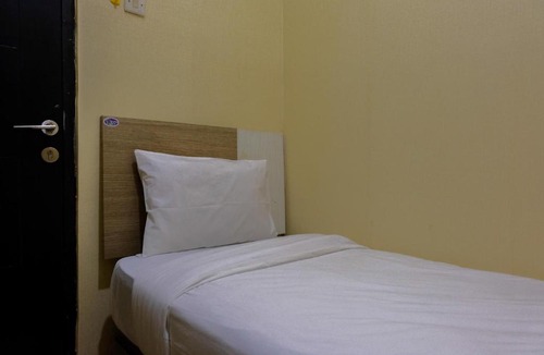 Binong Apartment | Cozy Stay 2BR Apartment @ Paragon Village By Travelio