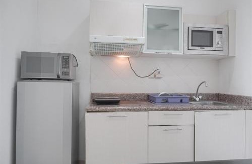 Permata Hijau Apartment | Cozy Stay and Tidy 1BR at The Bellezza Apartment By Travelio