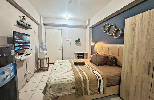 Pluit Apartment | Cozy Studio Work From Home at Apt Greenbay Pluit Baywalk Tower C