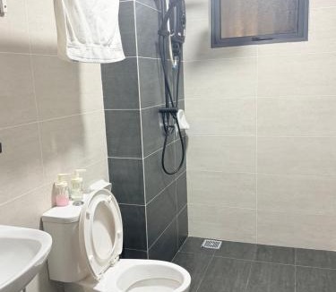 Petaling District Apartment | Cozy Suite at EduSentral Setia Alam
