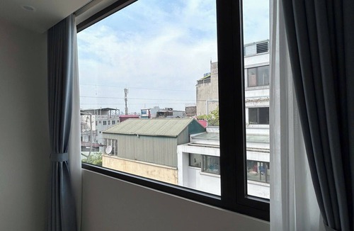 Hai Ba Trung House | Cozy Oasis - Strong Wifi, Netflix TV, Elevator, 5 minutes to Hoan Kiem Lake.