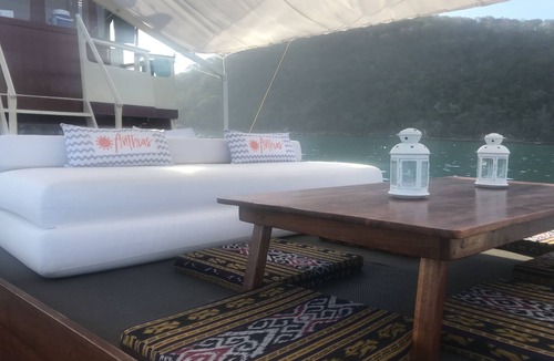 Labuan Bajo Boat Rental | Cruise on gorgeous Indonesian Phinisi Boat