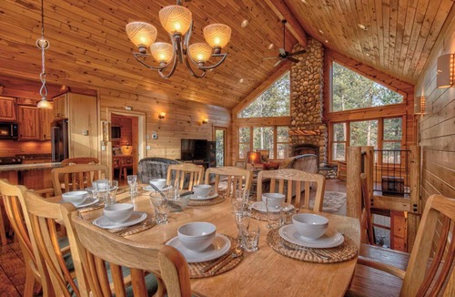Oregon Water Wonderland Cabin | Custom Built Log Cabin, Deschutes River, floating