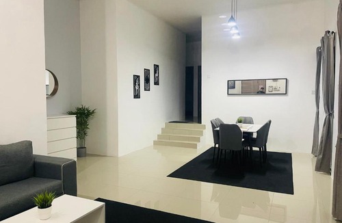 Kampung Jerlun House | D Azlin Homestay