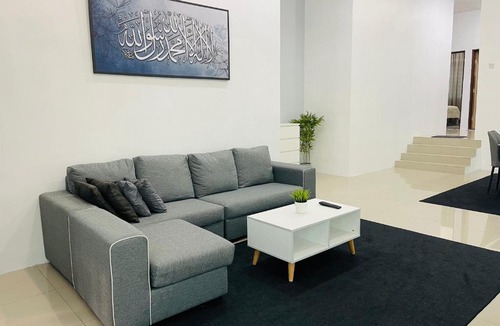 Kampung Jerlun House | D Azlin Homestay
