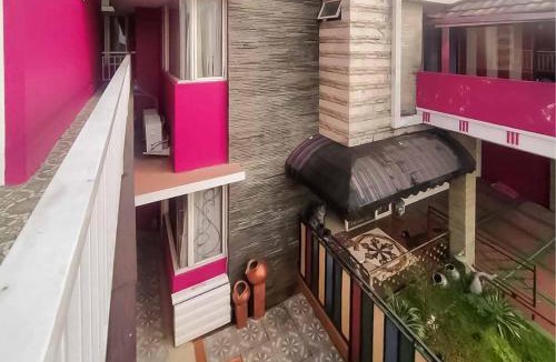 Cijayanti Hotel | d'H Mansion La Rosa Syariah Sentul Mitra RedDoorz