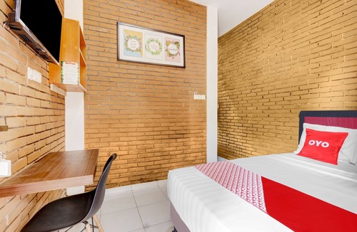 Semarang Hotel | D Kost In Kandri Semarang