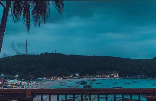 Pulau Perhentian Kecil Resort | D Rock Garden Resort