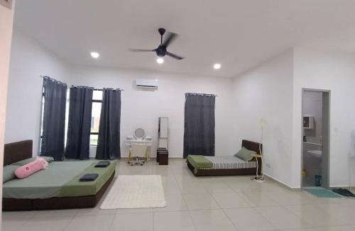 Kluang House | D'ROSE HOMESTAY 2 Rooms
