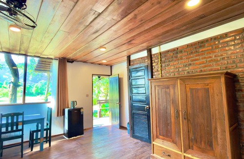 Vang Vieng Villa | Dalasone Pool Villas