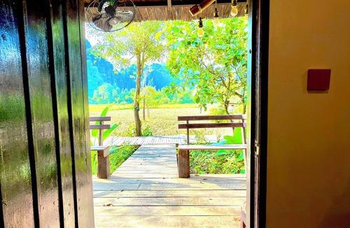 Vang Vieng Villa | Dalasone Pool Villas