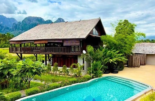 Vang Vieng Villa | Dalasone Pool Villas