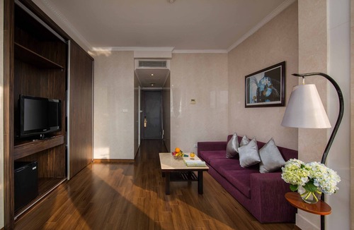 Cong Vi Hotel | Danly Hotel