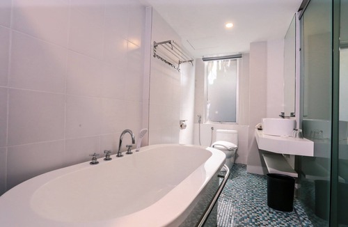 Pudu Hotel | Days Hotel and Suites Fraser Business Park KL