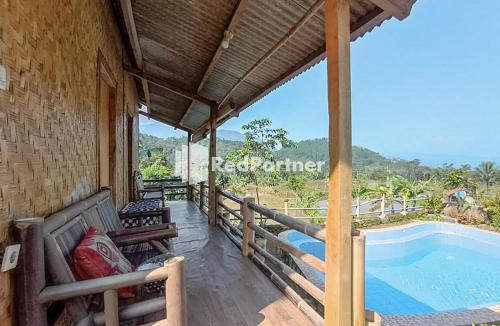 Pamijahan Hotel | De Salak Homestay Gunung Salak RedPartner