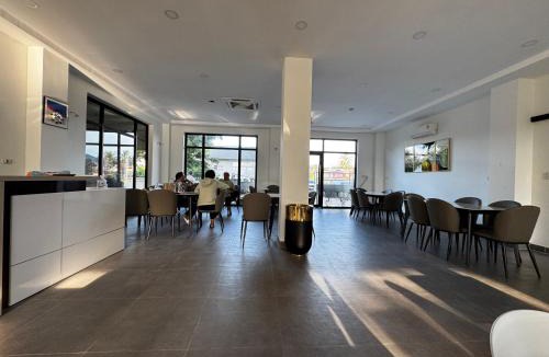 Khemarak Phoumin Hotel | De Zee Hotel