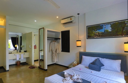 Siem Reap Resort | Deluxe Double with balcony - Free pick up