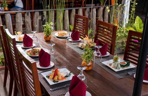 Siem Reap House | Deluxe Double Room - breakfast