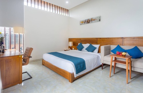 Thanh Ha Hotel | Deluxe Double Room-Garden View