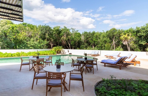 Akumal Apartment | Deluxe Jungle Suite Private Hot Tub Pool BBQ 402B