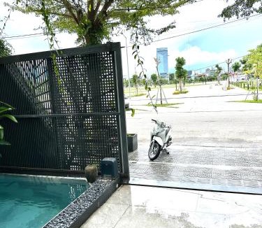 Hue City Centre Villa | DELUXE VILLA 5 phòng ngủ 6 giường lớn