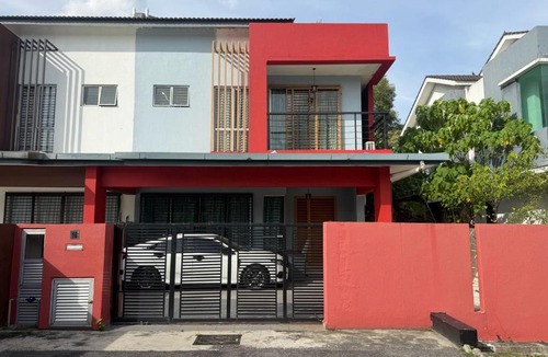 Dengkil Apartment | Dengkil Terrace Homestay Near KLIA & Putrajaya