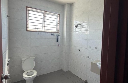 Dengkil Apartment | Dengkil Terrace Homestay Near KLIA & Putrajaya