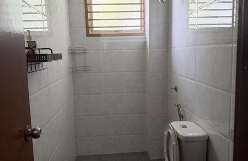 Dengkil Apartment | Dengkil Terrace Homestay Near KLIA & Putrajaya