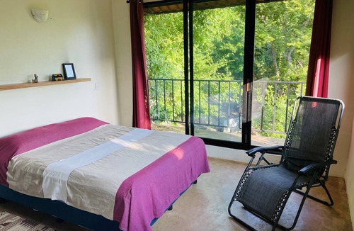 Cuatunalco House | Departamento Completo con Vista al Jardín y a 5 Minutos de la Playa